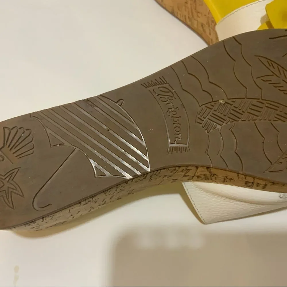 Brighton Helena Women’s Size 9 M  Slide Yellow and White flower leather.